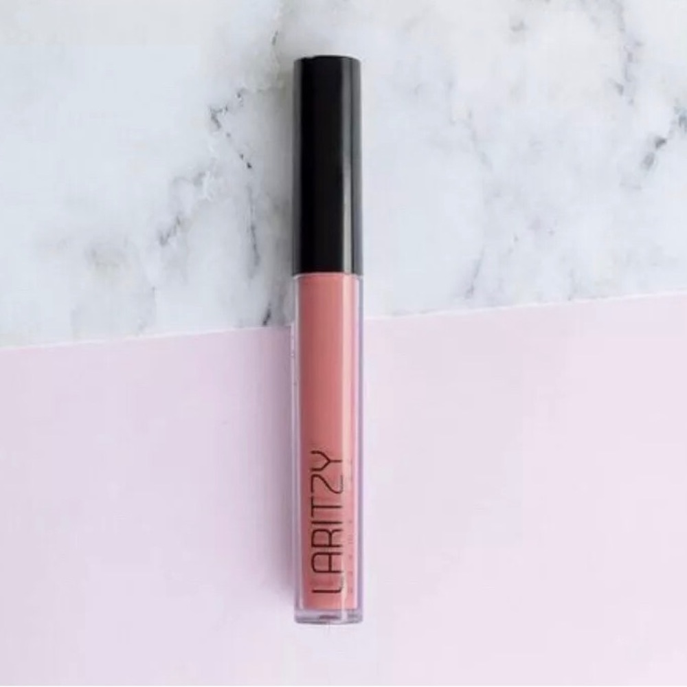 LARITZY Long Lasting Liquid Lipstick in Tidal NIB